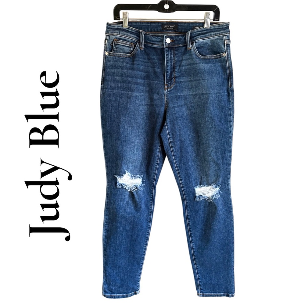 Judy Blue Slim-fit Distressed Jeans. Size 13/31. Has stretch.Excellent condition
